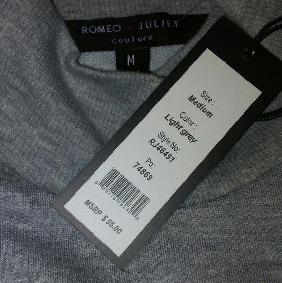 NWT ROMEO + JULIET couture ruffled shirt - Picture 3 of 4